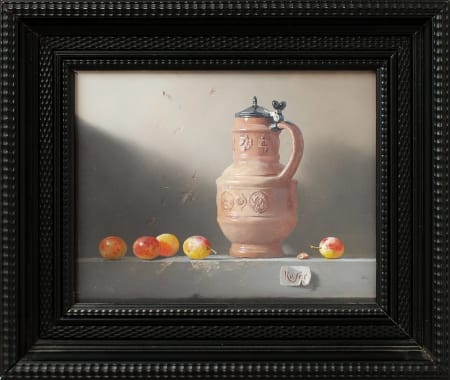 Pierre Raser — Boccale in maiolica con prugne